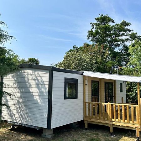 Les Moutiers Camping Le Village De La Mer מראה חיצוני תמונה