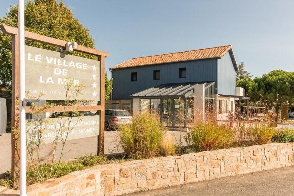 Les Moutiers Camping Le Village De La Mer מראה חיצוני תמונה