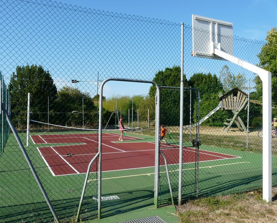 Les Moutiers Camping Le Village De La Mer מראה חיצוני תמונה